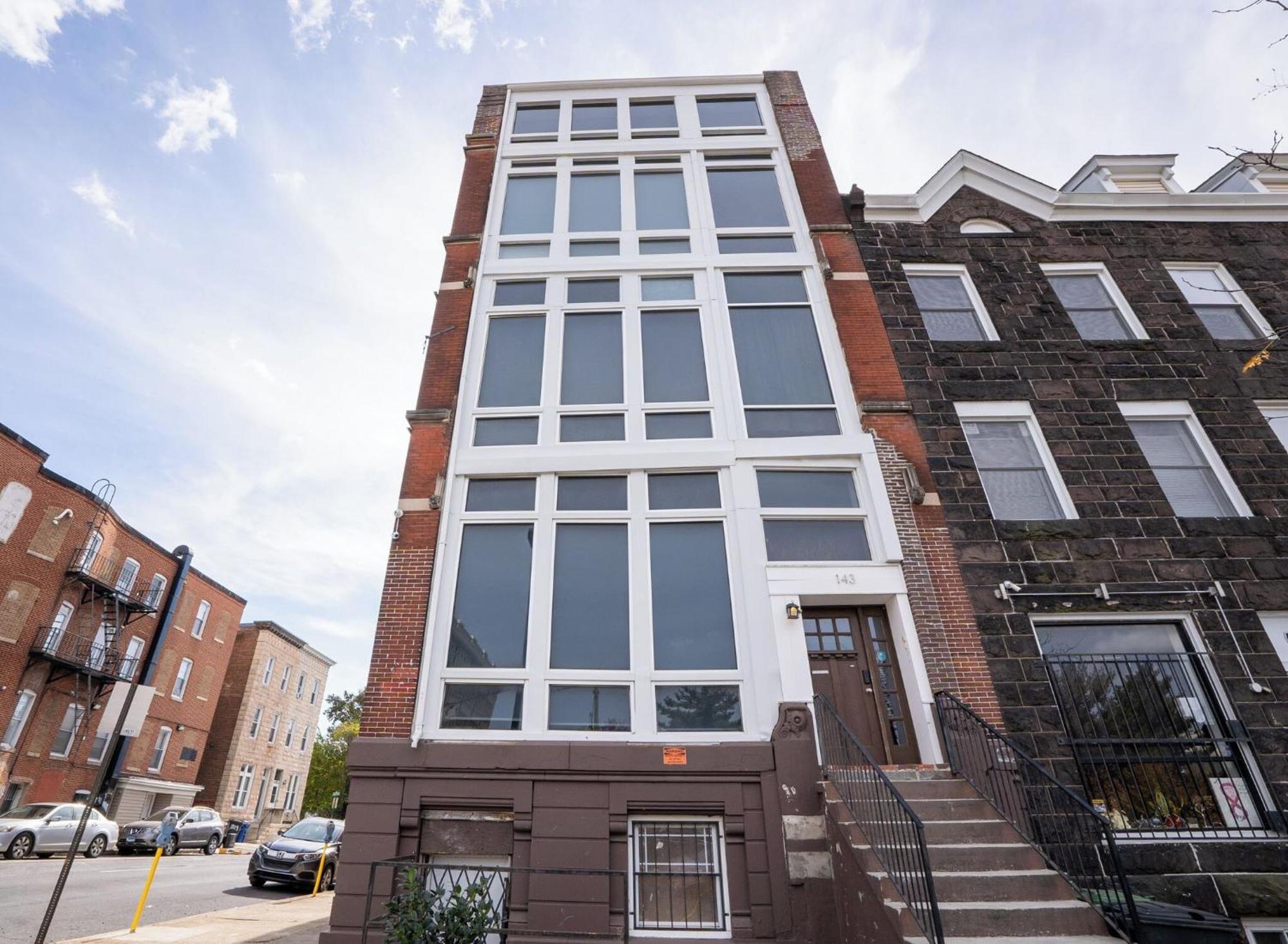 Huge Downtown Baltimore Home With Parking Exterior photo